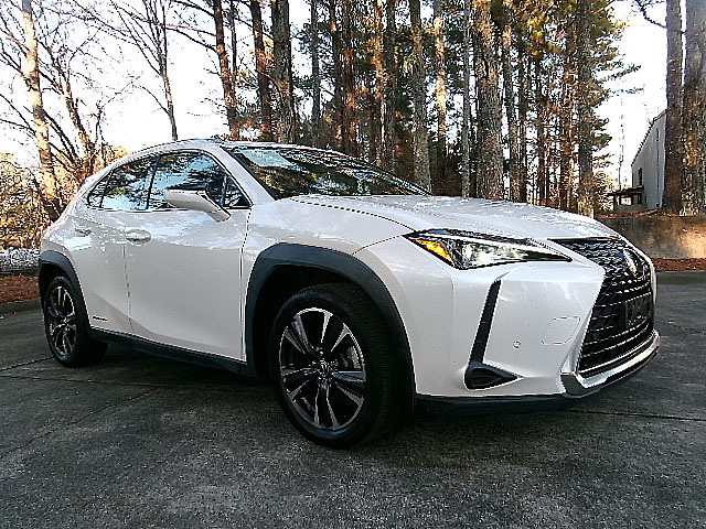 Lexus UX  2020