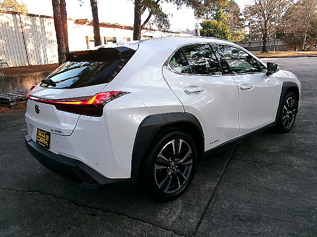 Lexus UX  2020