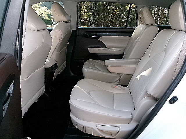 Toyota Highlander  2021