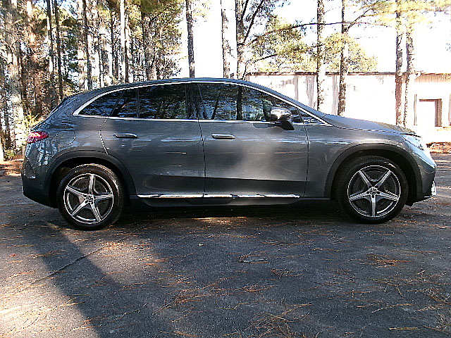 Mercedes-Benz EQE  2023