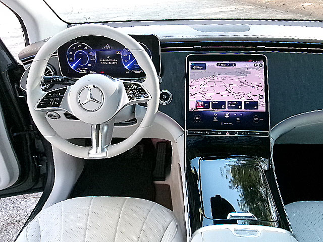 Mercedes-Benz EQE  2023