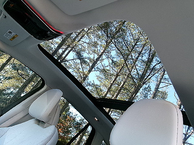 Mercedes-Benz EQE  2023