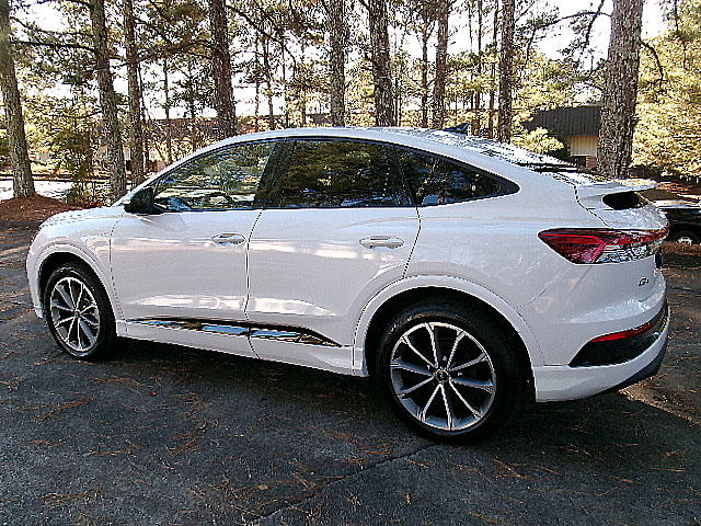 Audi Q4 e-tron Sportback  2022