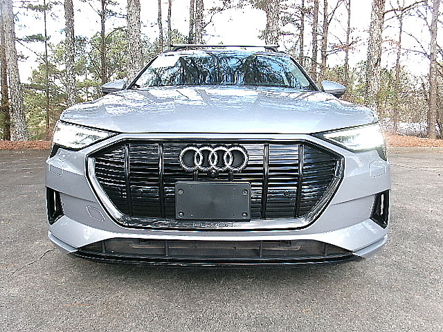 Audi E-Tron  2021