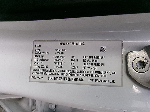 Tesla Model 3 Standard Range Plus RWD 2021