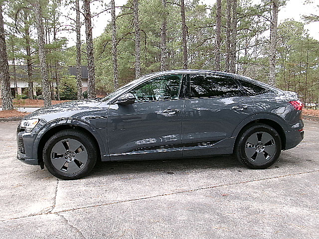 Audi Q8 e-tron Sportback  2024