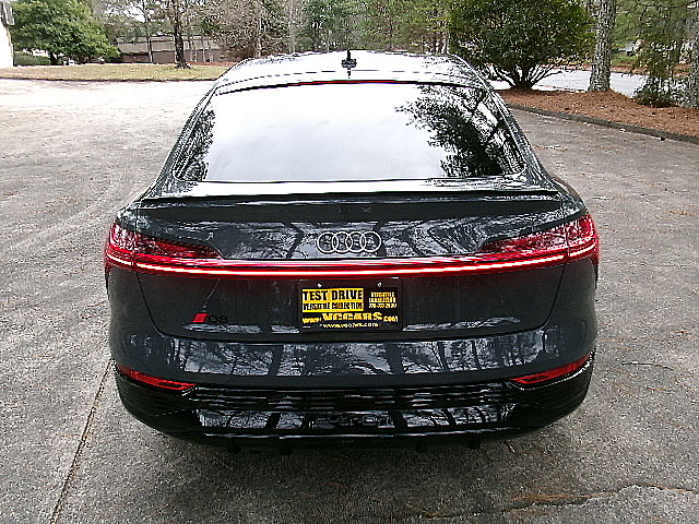 Audi Q8 e-tron Sportback  2024