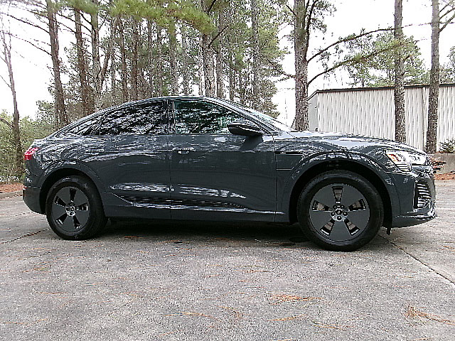 Audi Q8 e-tron Sportback  2024