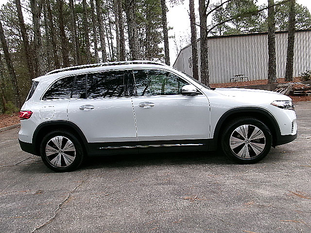 Mercedes-Benz EQB  2023