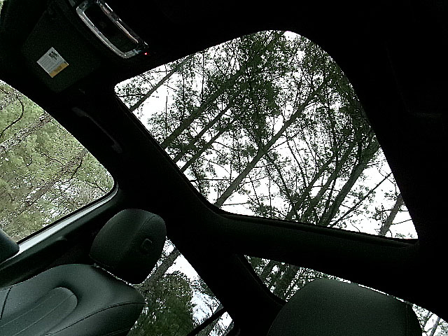 Mercedes-Benz EQB  2023