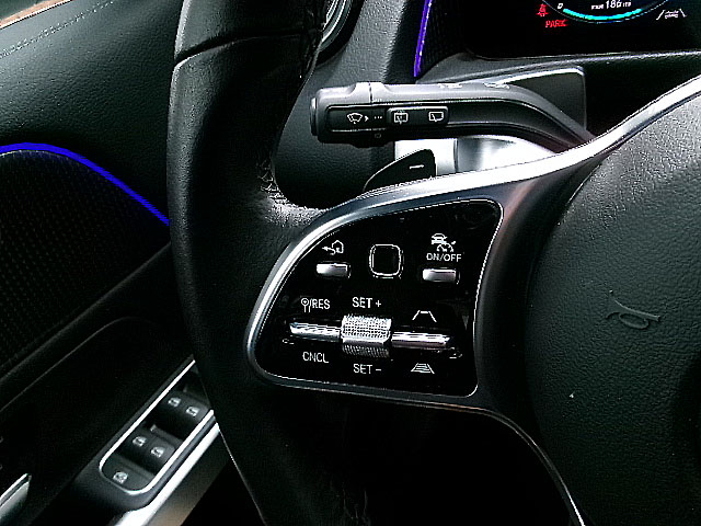 Mercedes-Benz EQB  2023