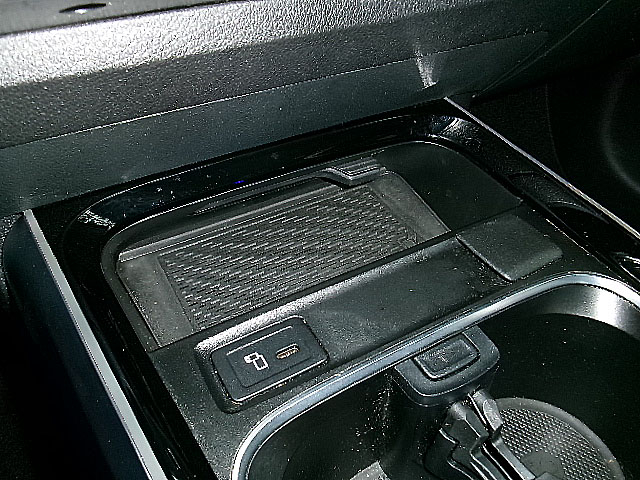 Mercedes-Benz EQB  2023