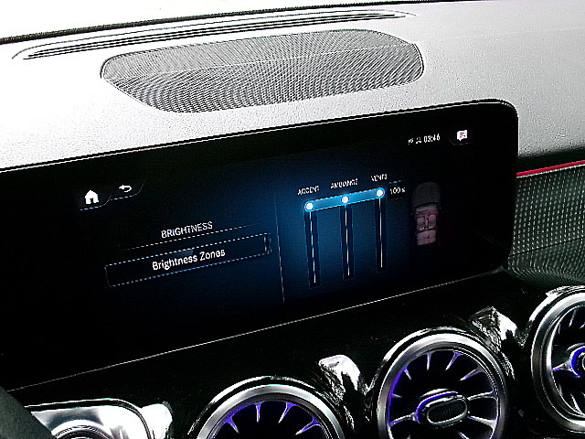 Mercedes-Benz EQB  2023