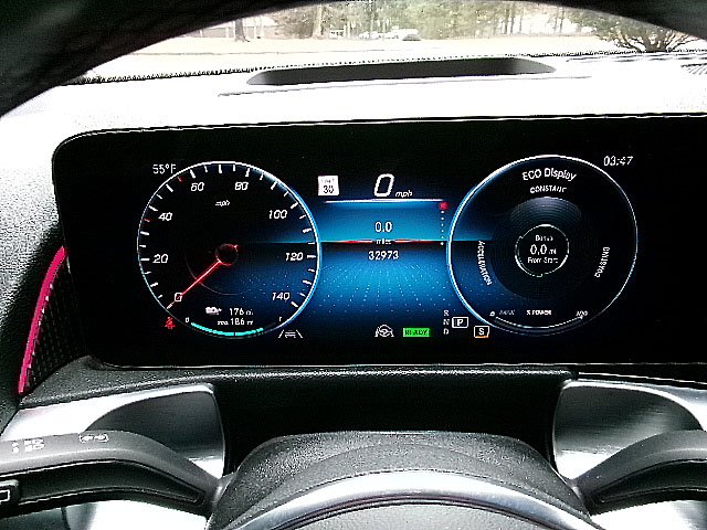 Mercedes-Benz EQB  2023