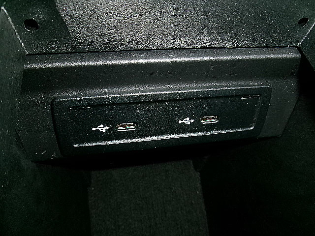 Mercedes-Benz EQB  2023