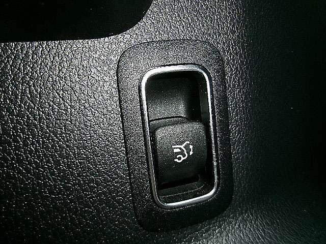 Mercedes-Benz EQB  2023