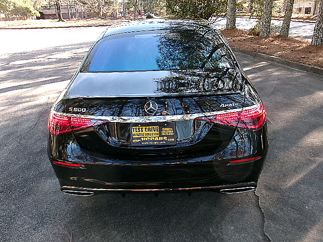 Mercedes-Benz S-Class  2023