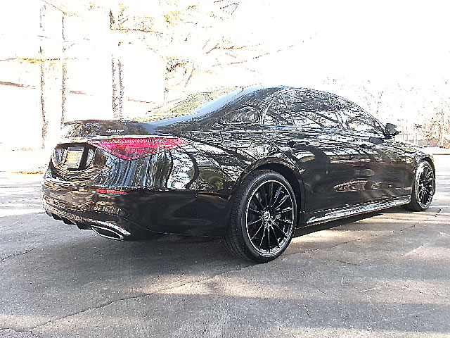 Mercedes-Benz S-Class  2023