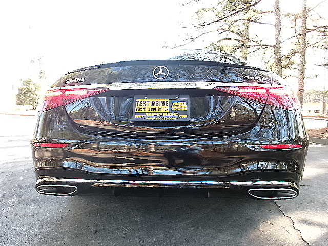 Mercedes-Benz S-Class  2023