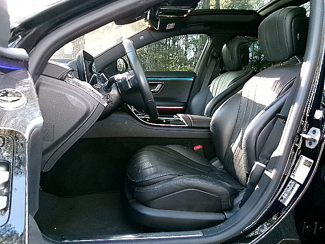 Mercedes-Benz S-Class  2023