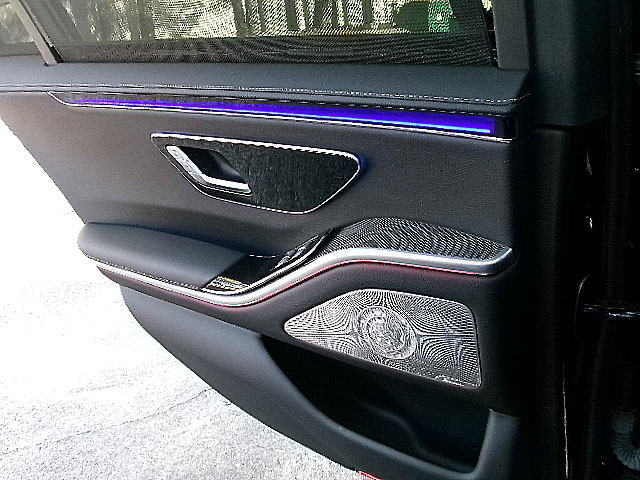 Mercedes-Benz S-Class  2023