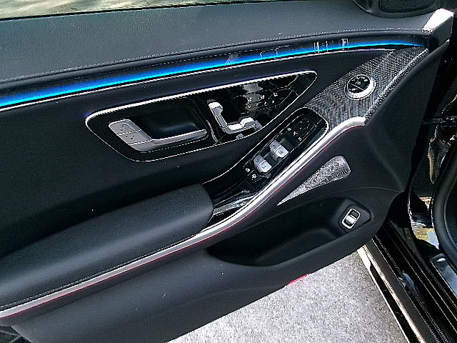 Mercedes-Benz S-Class  2023