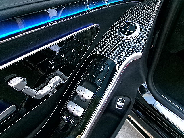 Mercedes-Benz S-Class  2023