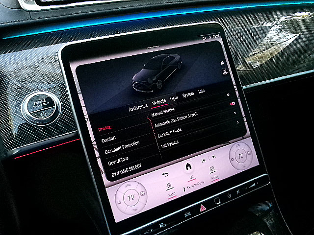 Mercedes-Benz S-Class  2023