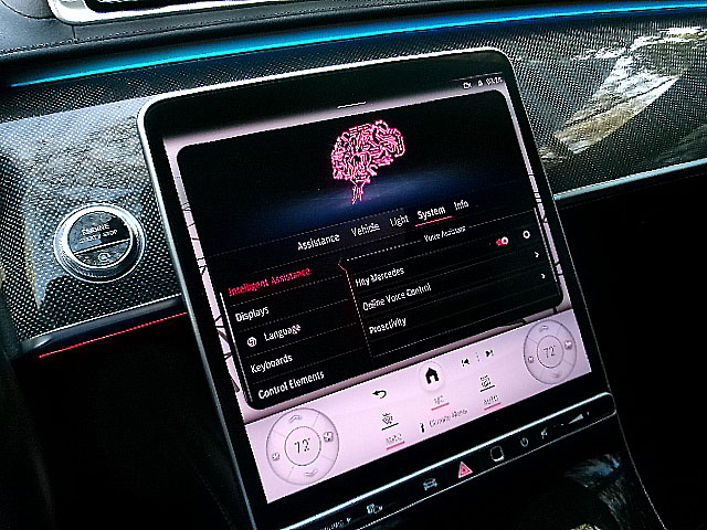 Mercedes-Benz S-Class  2023