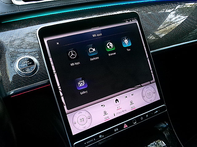 Mercedes-Benz S-Class  2023