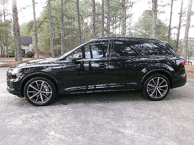 Audi Q7  2021
