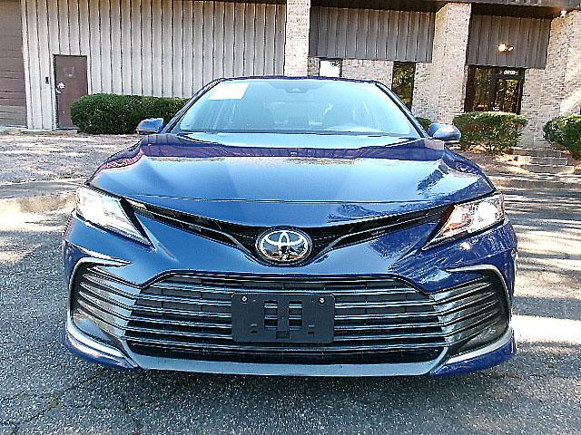 Toyota Camry  2023
