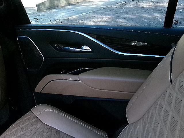 Cadillac Escalade ESV  2021