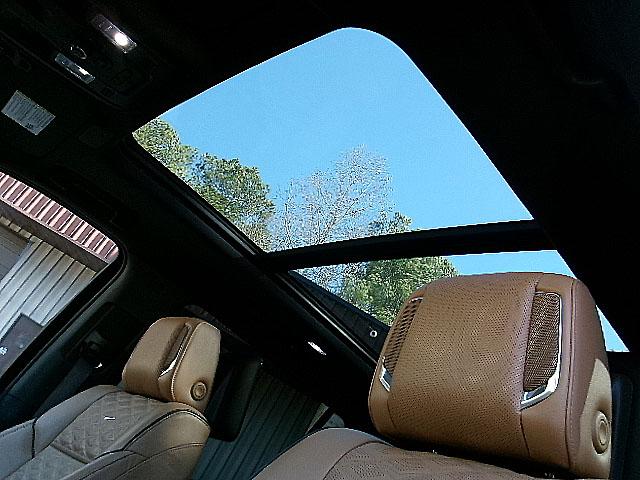 Cadillac Escalade ESV  2021