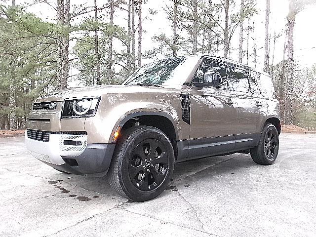 Land Rover Defender  2024