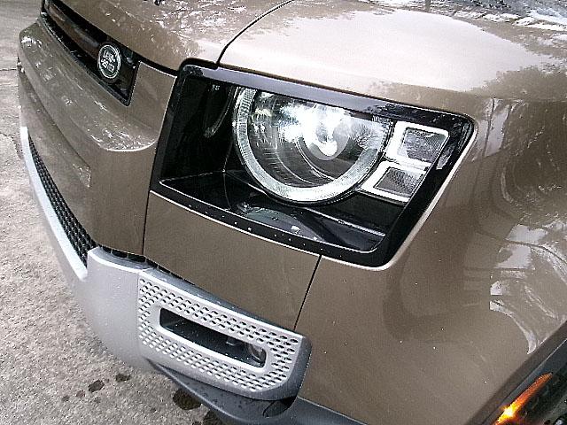 Land Rover Defender  2024