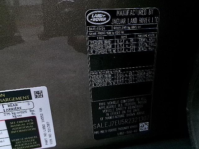 Land Rover Defender  2024