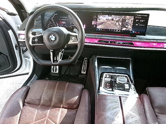 BMW 7 Series  2023