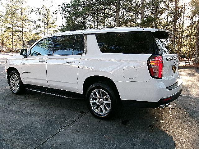 Chevrolet Suburban  2023