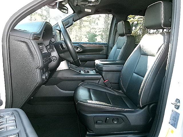 Chevrolet Suburban  2023