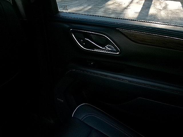 Chevrolet Suburban  2023