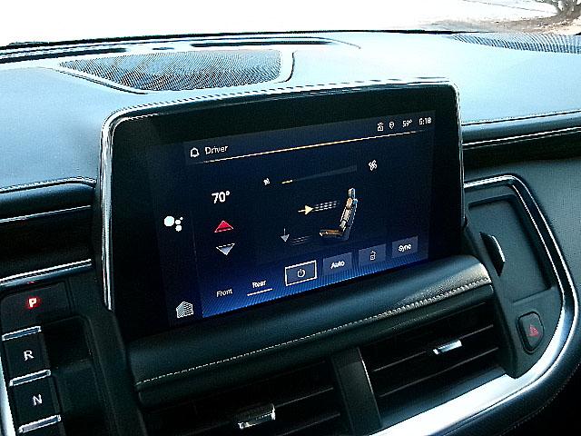 Chevrolet Suburban  2023