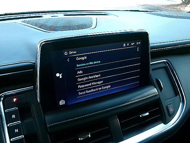 Chevrolet Suburban  2023