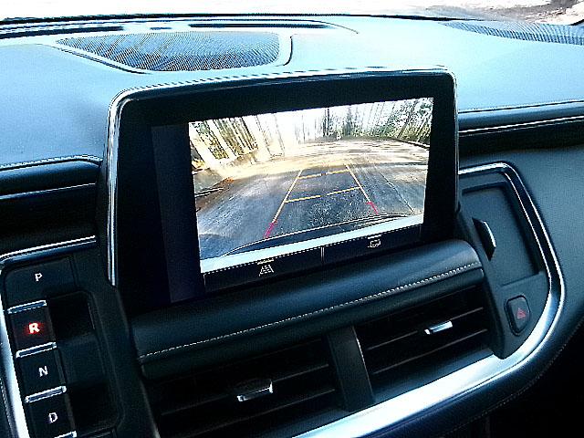 Chevrolet Suburban  2023