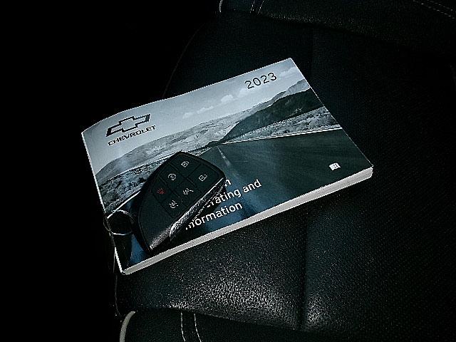 Chevrolet Suburban  2023