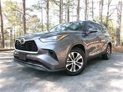 2021 Toyota Highlander 