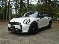 2024 MINI Hardtop 4 Door 