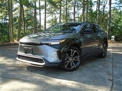 2024 Toyota BZ4X 