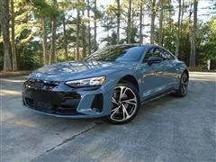 2022 Audi e-tron GT 