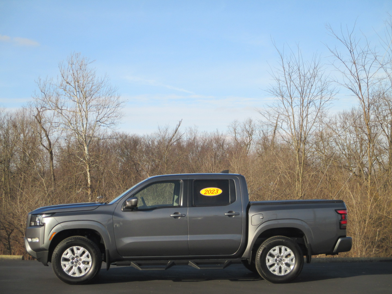 Nissan Frontier SV Crew Cab 4WD 2023